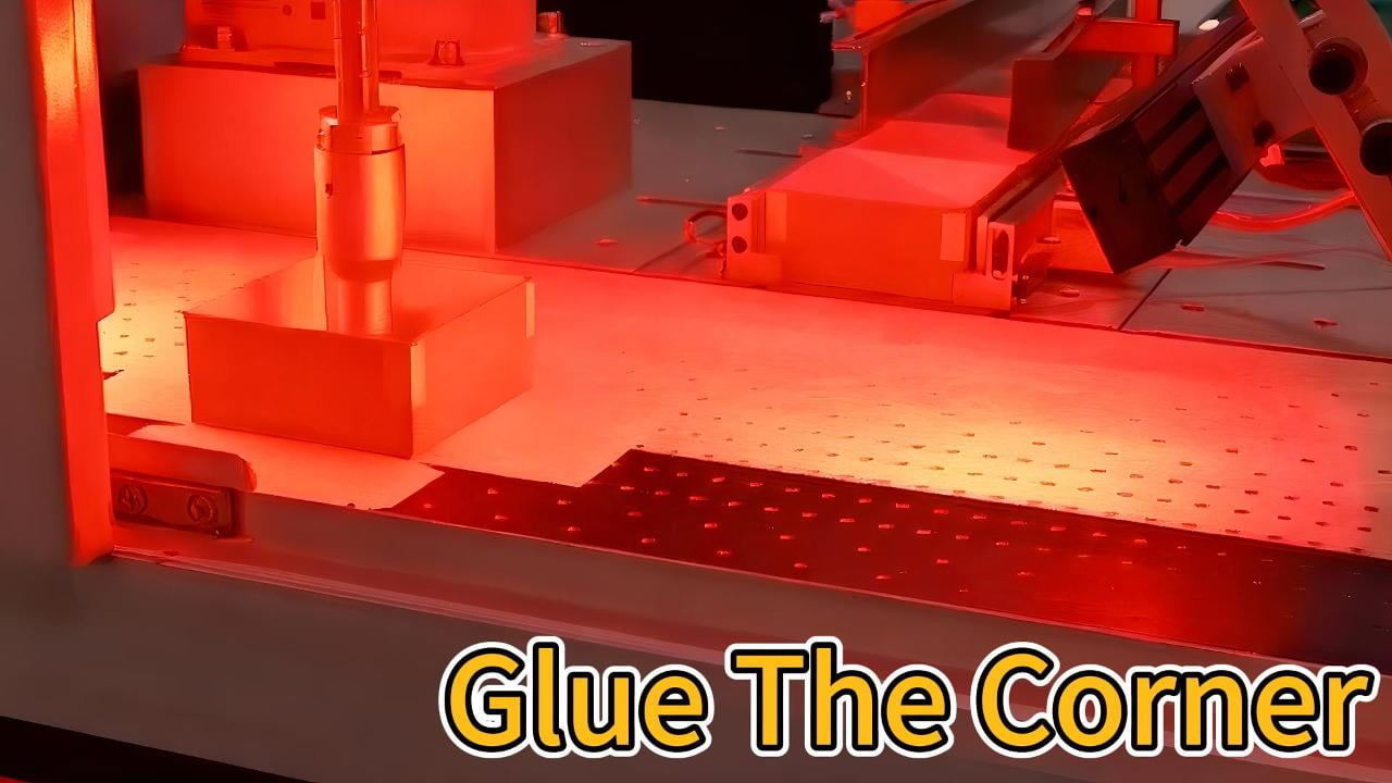 Glue The Corner